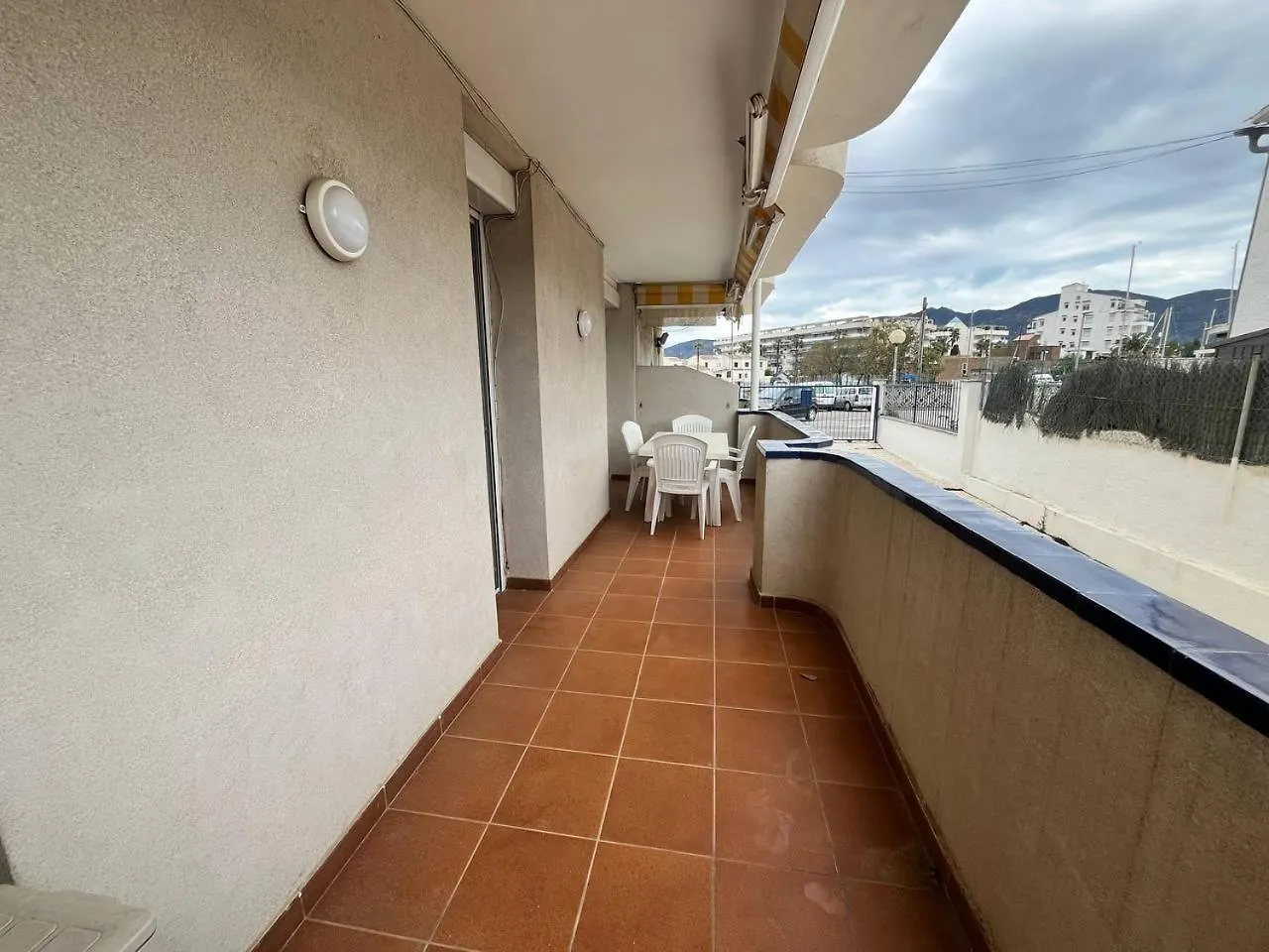 Tu Refugio Vacacional En Roses Apartman